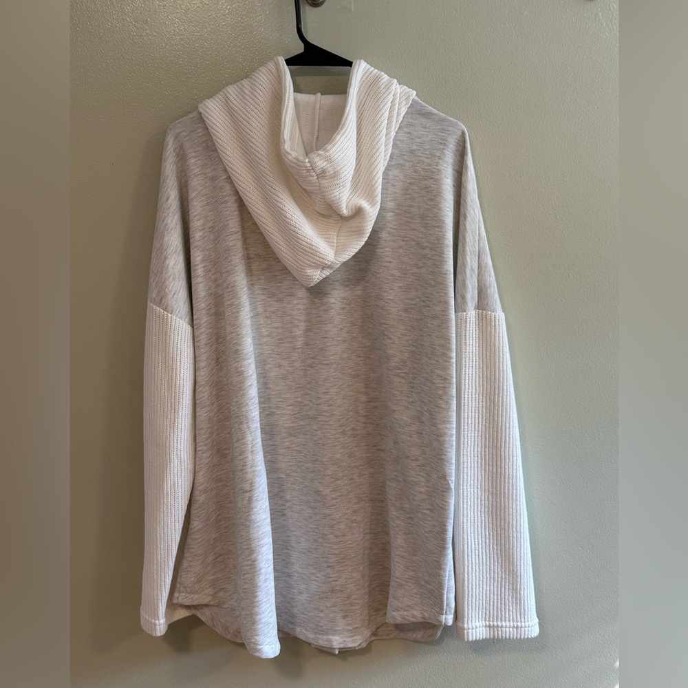 Cozy Gray Button-Up Hoodie - Picture 2 of 3